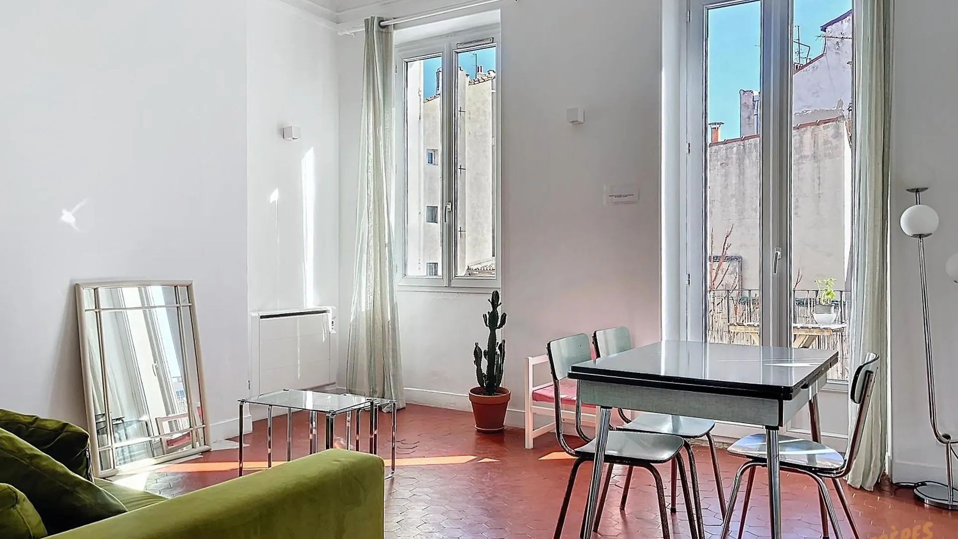 Appartement Central - Balcon & Lumineux - Les Freres De La Loc' Marsilya 0*,